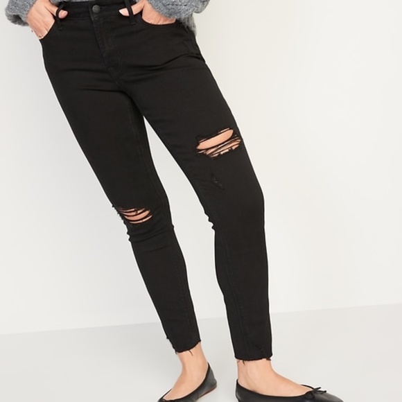 Old Navy Denim - Old Navy size 8 Mid-Rise Rockstar Distressed Super Skinny Black Ankle Jeggings